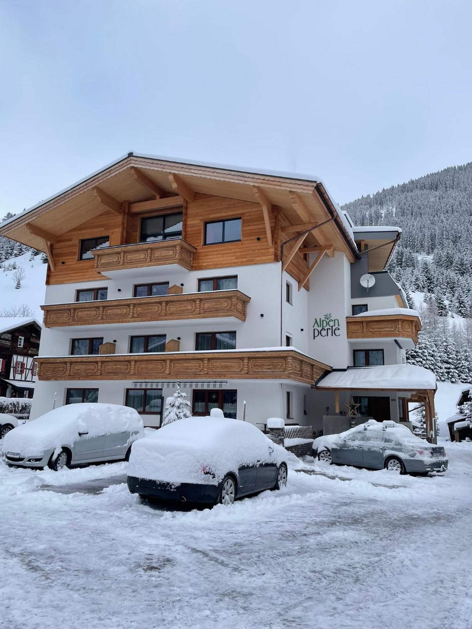 Pension Alpenperle Holzgau Dış mekan fotoğraf